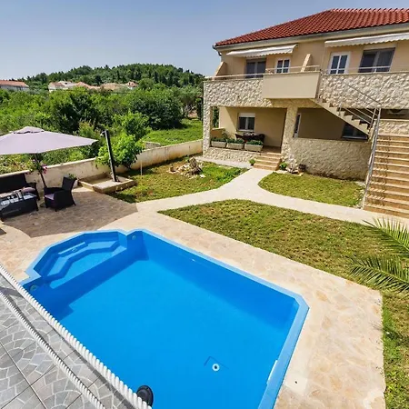 Awesome In With House Sea View *
