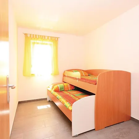 Appartamento Awesome In With House Sea View